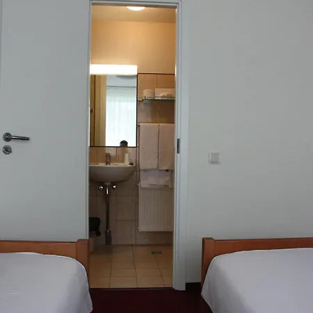 Szálloda Hotel Madona Madona