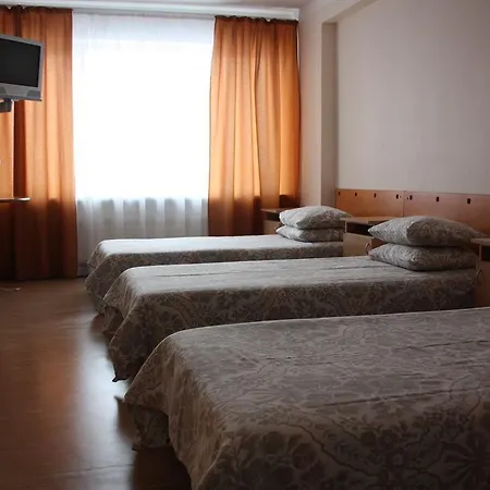 Viesnīca Hotel Madona 3*