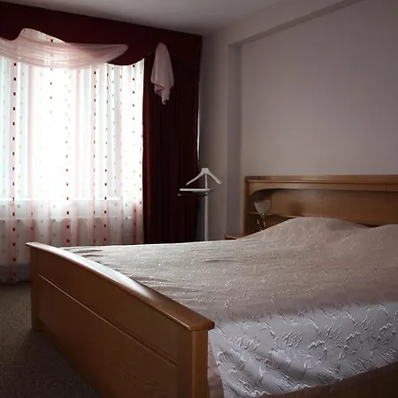 Hotel Madona 3*